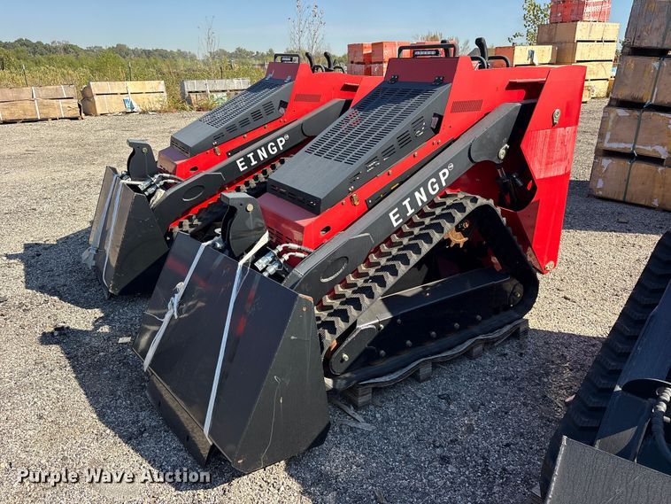 2024 Erie SCL850 compact utility loader - ES8352