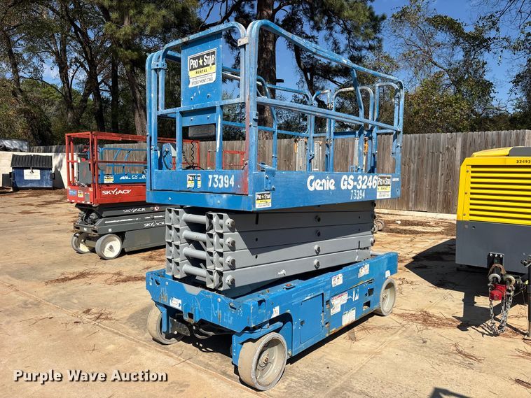 2019 Genie GS-3246 scissor lift - ES8235