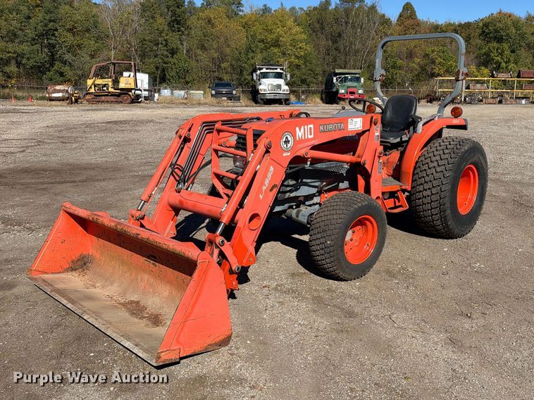 Kubota L4330D MFWD tractor - FG3061