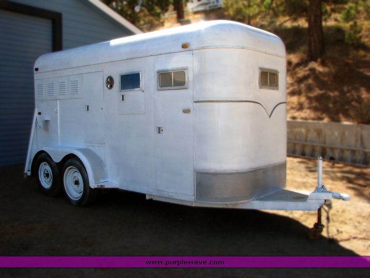 2 horse trailer - 2095